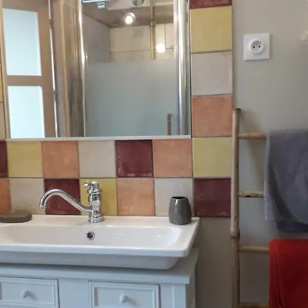 La Grange De Thalie. Bed and breakfast Argelès-Gazost